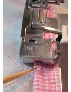 Pie prénsatelas para vivos remalladoras overlock, valido para Alfa y Janome