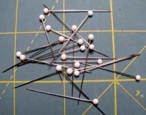 Glass head pins ¿Cómo coser tejidos finos?