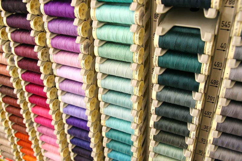 Mantenimiento del hilo de la tienda de costura Mantenimiento de la máquina de coser: cuándo hacer qué