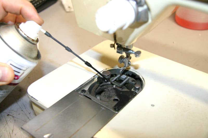 mantenimiento de lubricantes sewshop Mantenimiento de la máquina de coser: cuándo hacer qué